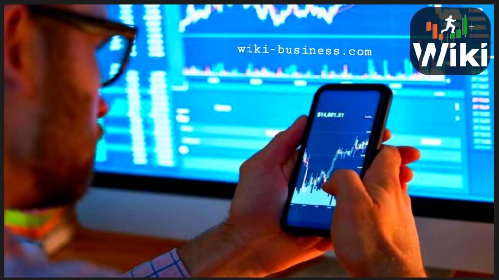 اكتشف كيفية اختيار أفضل طريقة لتقييم الأسهم بين النماذج المطلقة والنسبية.